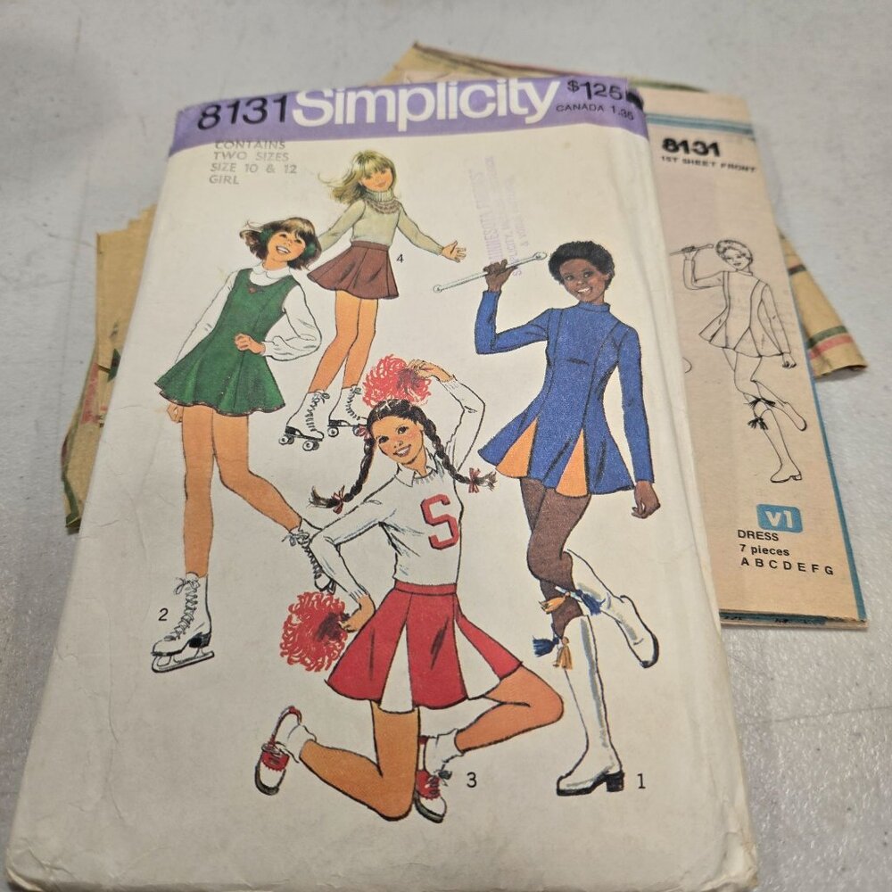 Simplicity 8131 sewing pattern Girls 10/12 Cheerleader Skating Costume 1970s CUT